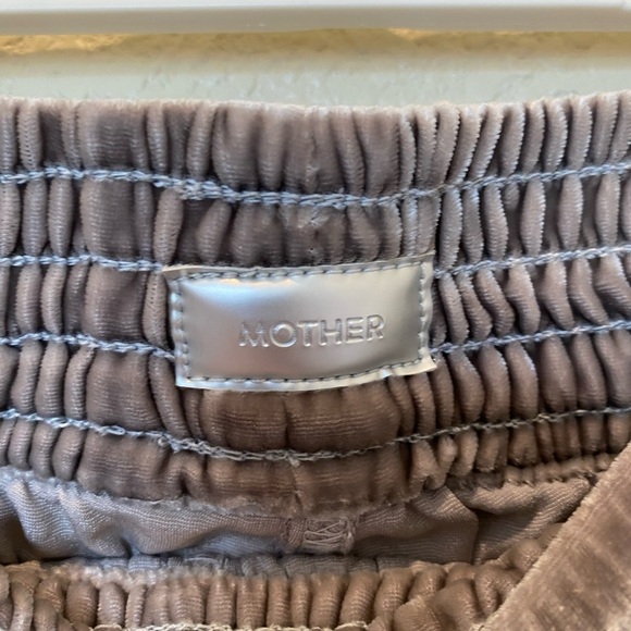 Mother The Lounger Ankle in Silver pants velvet size medium revolve - Picture 7 of 9